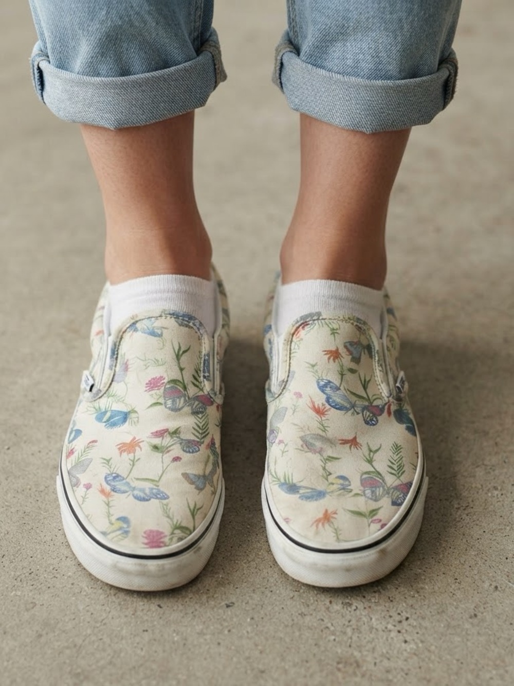 Vans Floral Slip-On Sneakers - Cream and Multicolor  $20 or 2 for $30 💫